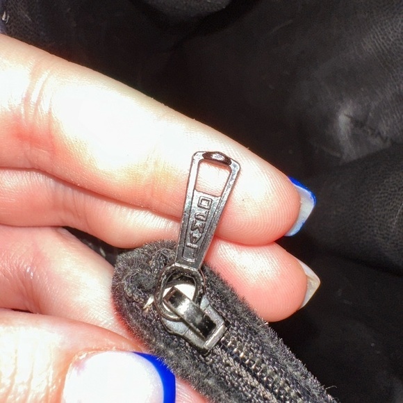 Lancel Paris made in Italy black velvet vintage cross body bucket bag - Picture 11 of 15